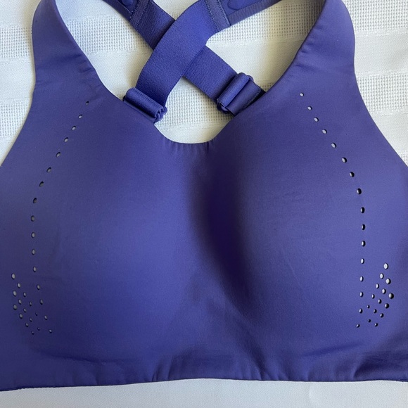 Lululemon AirSupport Bra | Size 34C - Picture 3 of 9